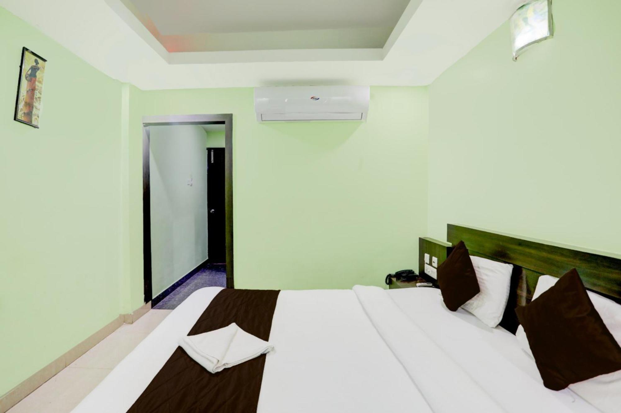 Deep Ganga Inn Near Sea Beach By Morservices Puri Exterior photo